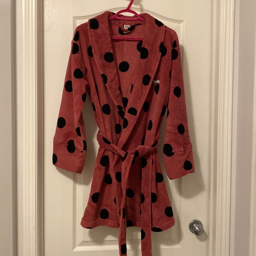Pink short robe